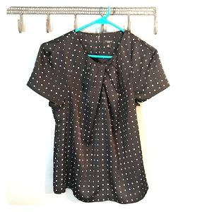 Ann Taylor - 10 P - Short sleeve blouse black